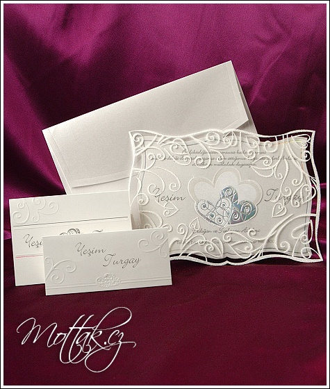 Svatební oznámení 3585 zdobená vysekávaná obálka